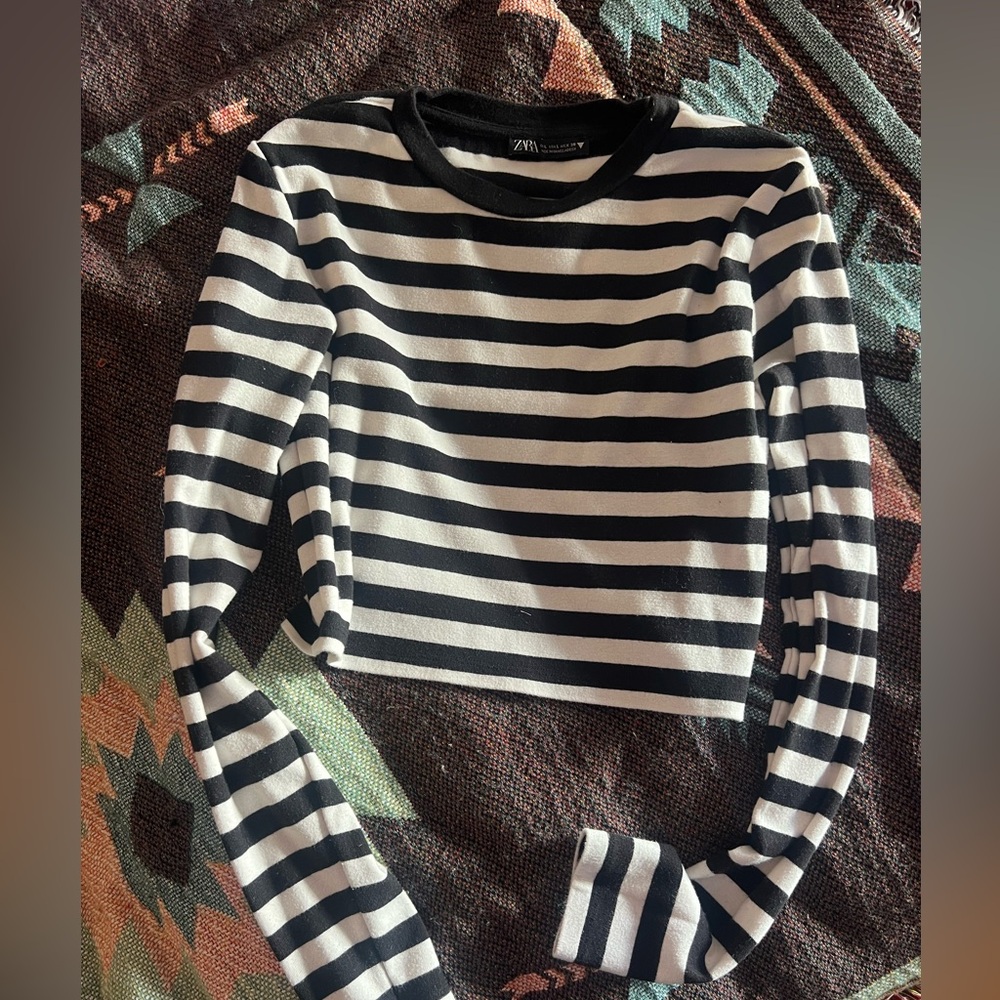 Cropped long sleeve